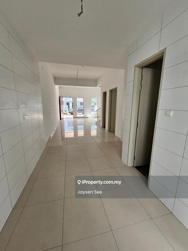 3-storey Terraced House for Sale in Taman Subang Mas, Subang Jaya by Jaysen See - Corridor - iProperty.com.my