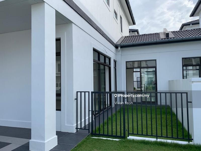 Rumah Berangkai 2 Tingkat untuk Dijual di Bandar Puncak Alam, Puncak Alam oleh Vivian Yeoh - iProperty.com.my