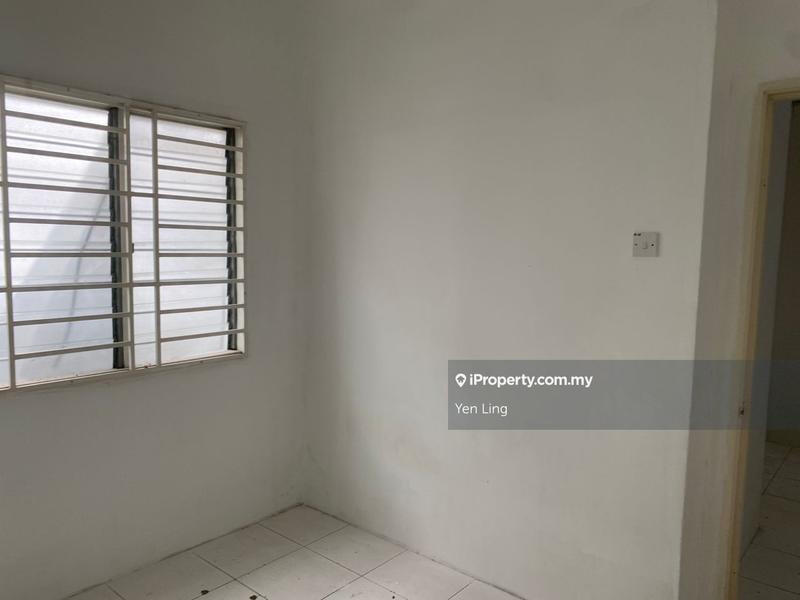 Townhouse for Sale in Bandar Saujana Putra, Tanjong Duabelas by Yen Ling - iProperty.com.my