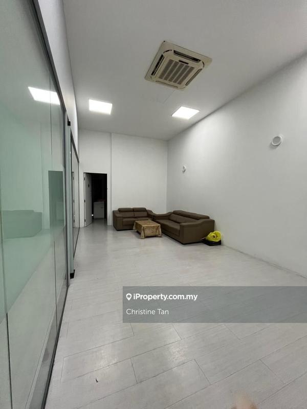 Shop / Office untuk Disewa di Seksyen U5, Shah Alam oleh Christine Tan - iProperty.com.my