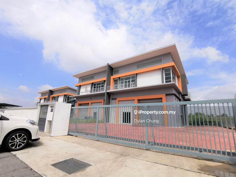 Semi-D Factory for Sale in Taman Putra Perdana, Puchong by Delenn Chung - iProperty.com.my
