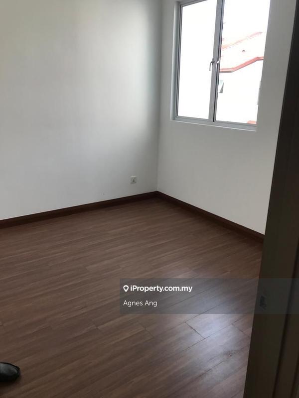 Rumah Teres 2-Tingkat untuk Dijual di Kota Bayuemas, Klang oleh Agnes Ang - iProperty.com.my