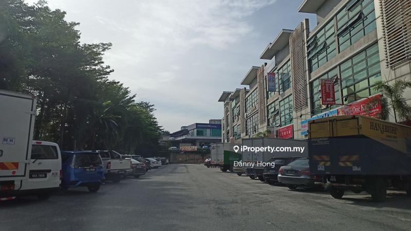Kedai untuk Dijual di Taman Bukit Serdang, Seri Kembangan oleh Danny Hong - iProperty.com.my