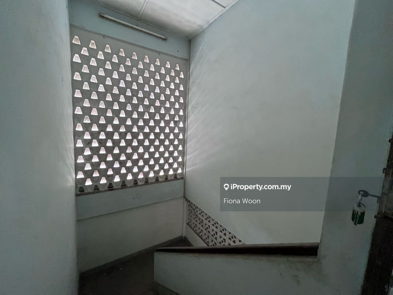 Bungalow House for Sale in Taman Melaka Raya, Melaka City by Fiona Woon - iProperty.com.my