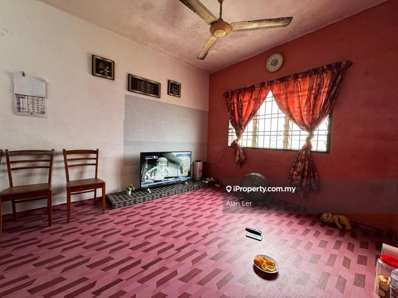 For Sale - Flat Taman Pelangi Indah