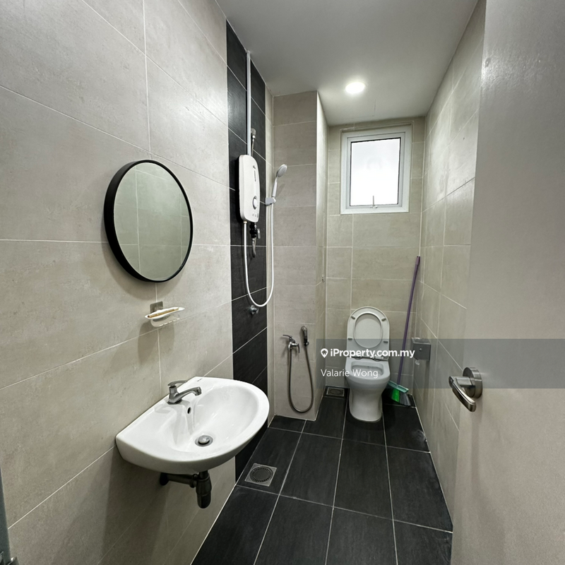 Service Residence for Rent in Pinnacle Sri Petaling by Valarie Wong - iProperty.com.my