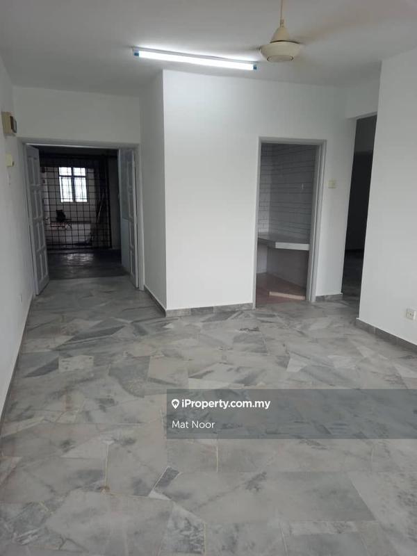 Pangsapuri untuk Dijual di Ilham Apartment oleh Mat Noor - iProperty.com.my