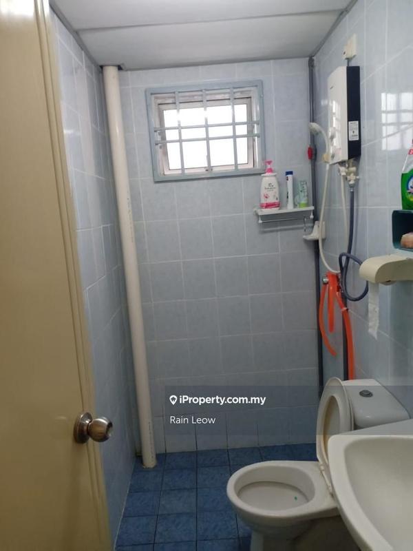 Kondominium untuk Dijual di Angkasa Condominiums oleh Rain Leow - iProperty.com.my