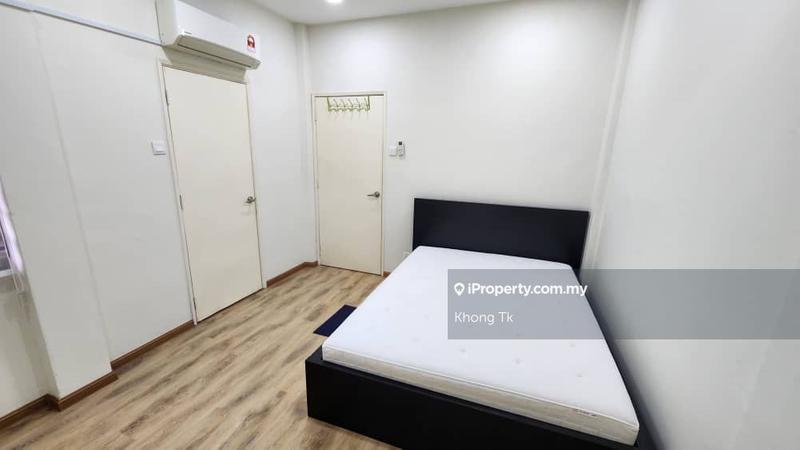 For Rent - Villa OUG