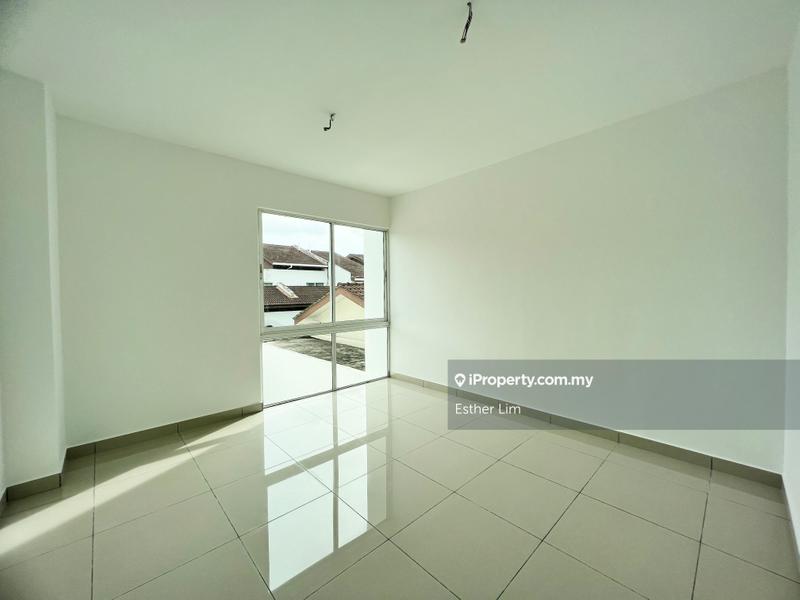3-storey Terraced House for Sale in Laman Bayu, Seksyen 11, Kota Damansara by Esther Lim - iProperty.com.my