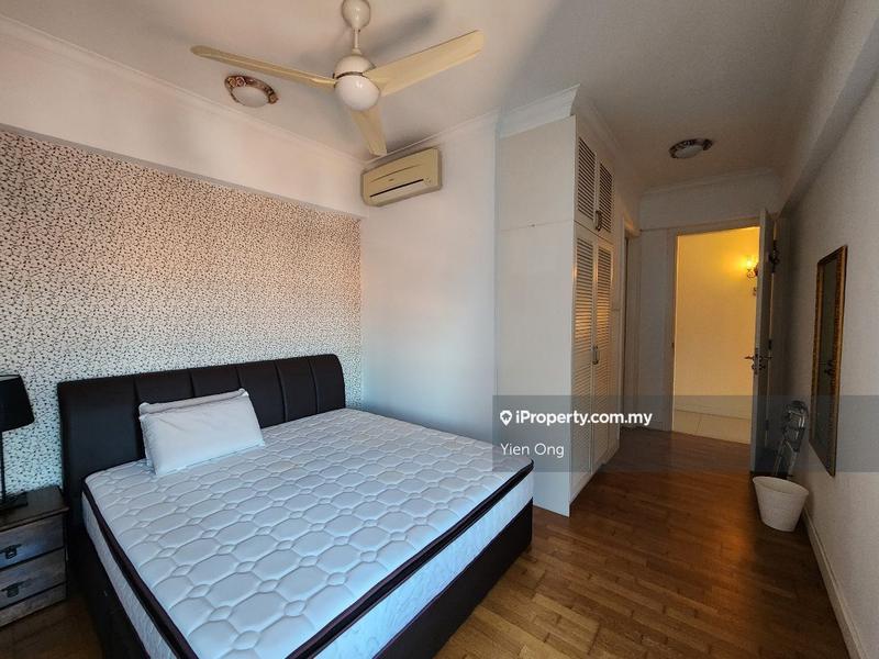 For Sale - Ara Hill Condominium