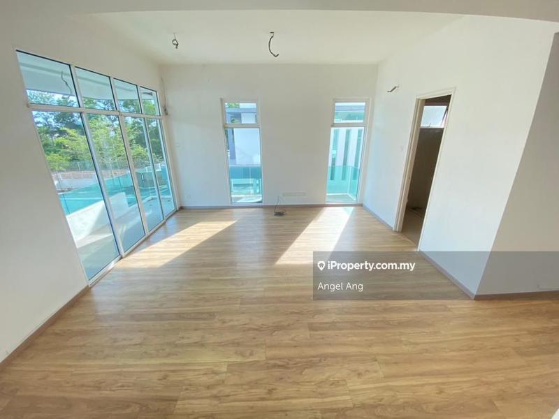 Bungalow House for Sale in Bandar Country Homes, Rawang by Angel Ang - iProperty.com.my