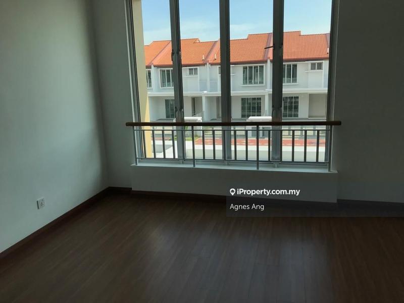 Rumah Teres 2-Tingkat untuk Dijual di Kota Bayuemas, Klang oleh Agnes Ang - iProperty.com.my