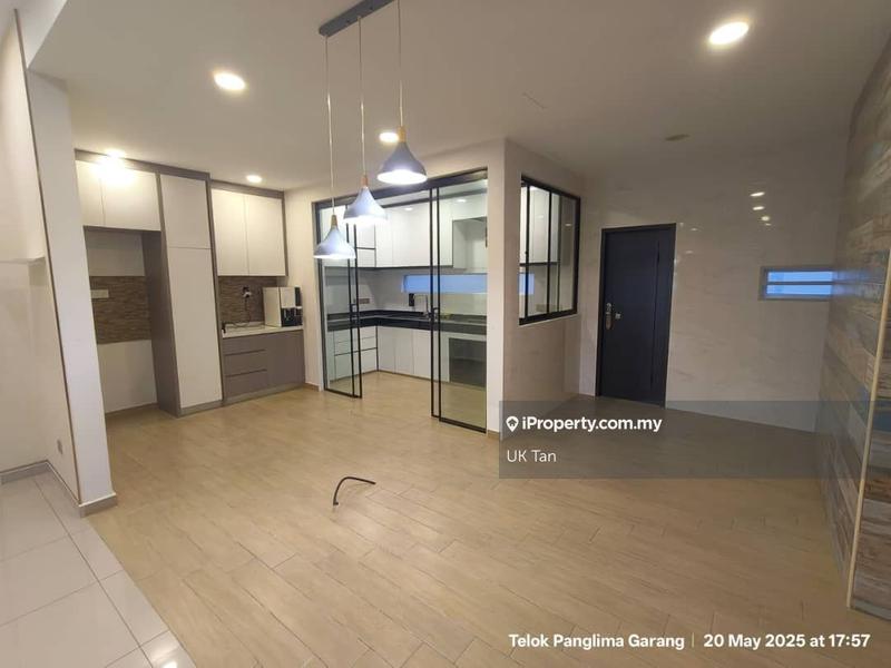 Rumah Teres untuk Dijual di qi6mk, Telok Panglima Garang oleh UK Tan - iProperty.com.my