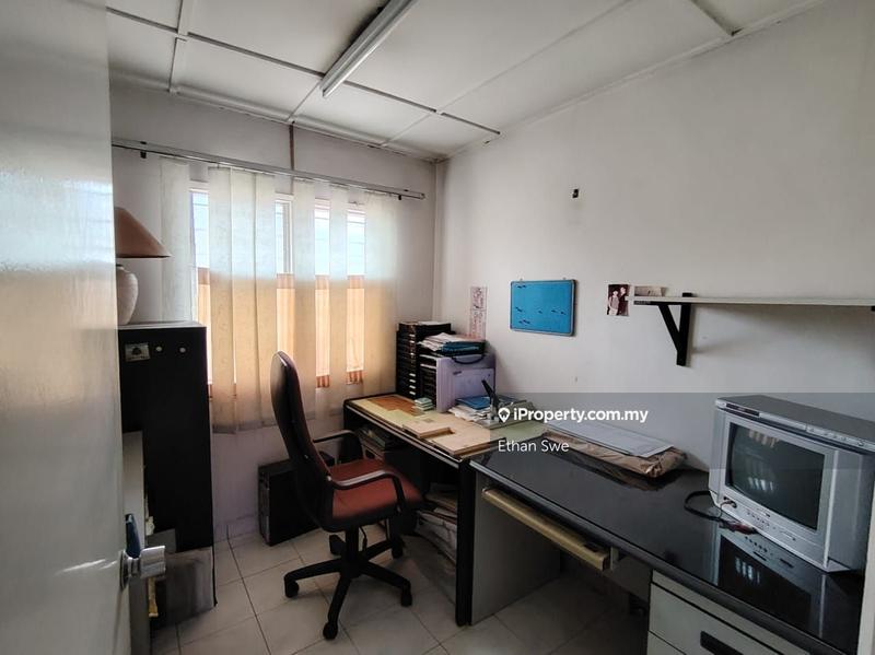 Rumah Berangkai 2 Tingkat untuk Dijual di Taman Sri Sinar, Segambut oleh Ethan Swe - iProperty.com.my