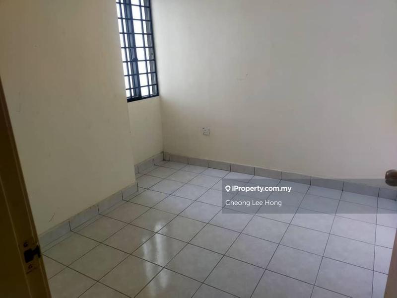 For Sale - Flora Damansara Apartment