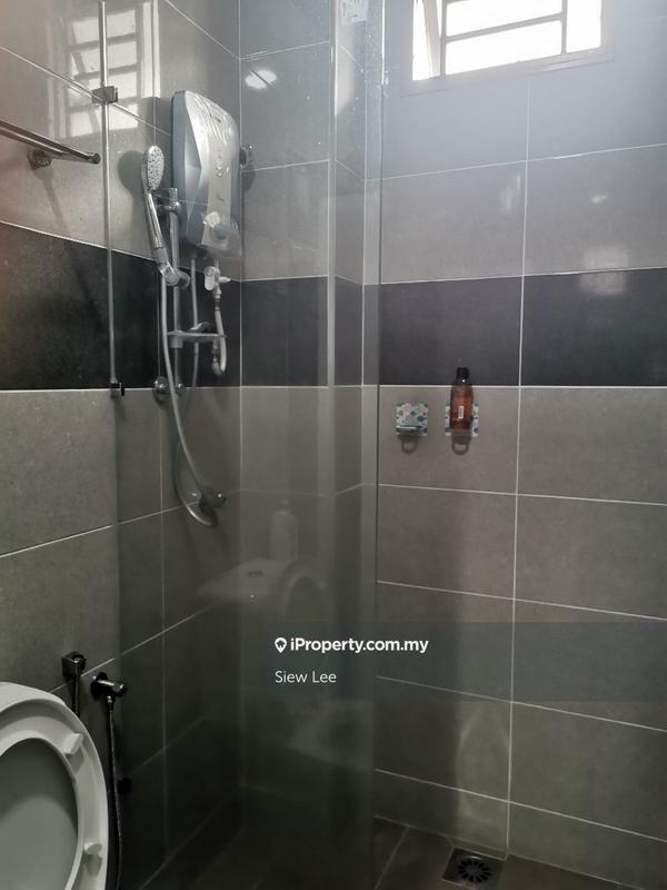 Bungalow House for Sale in Saujana Akasia, Sungai Buloh by Siew Lee - iProperty.com.my