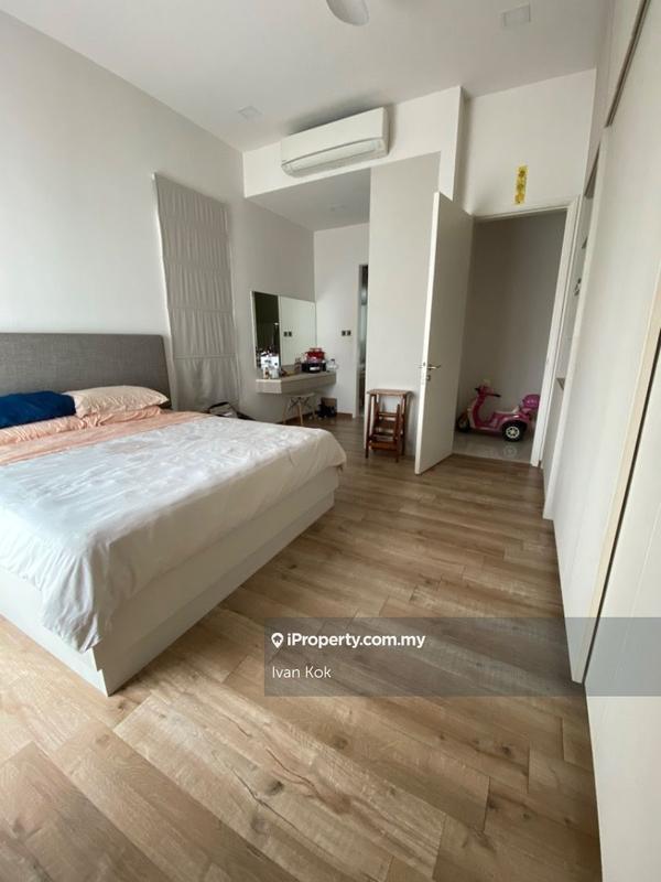 Kondominium untuk Dijual di Amaya Saujana oleh Ivan Kok - iProperty.com.my
