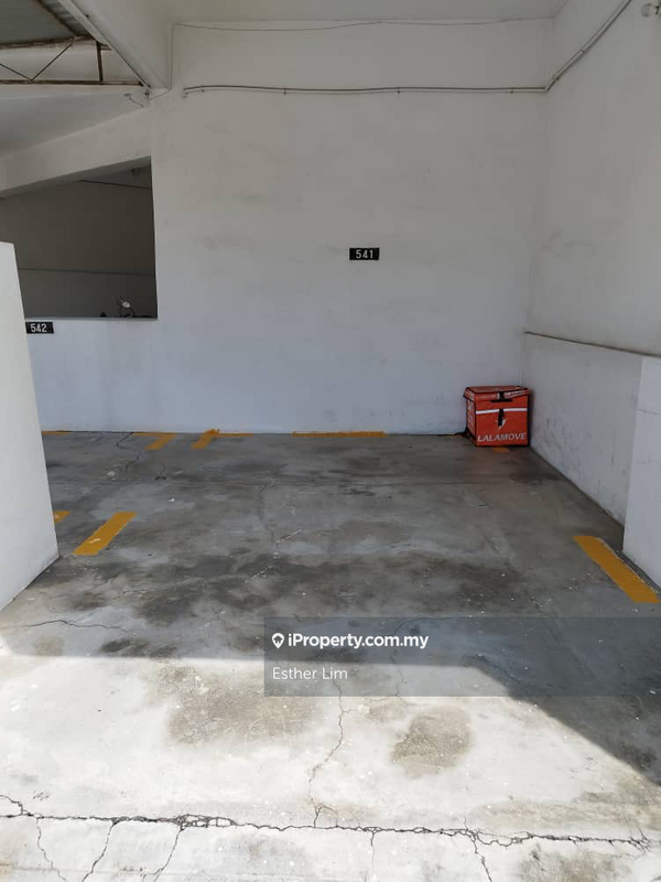 For Sale - Villa Emas