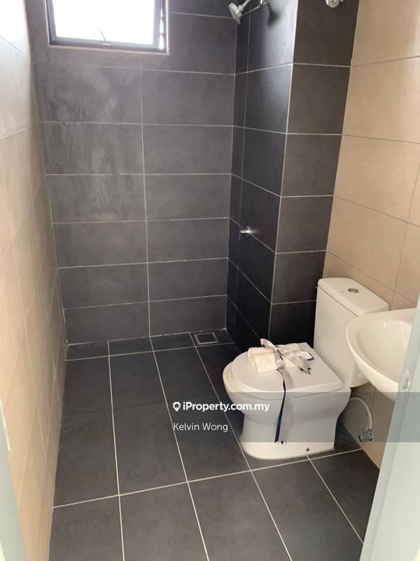 Rumah Berangkai 1.5 Tingkat untuk Dijual di Jalan kebun, jalan helang, Shah Alam oleh Kelvin Wong - iProperty.com.my