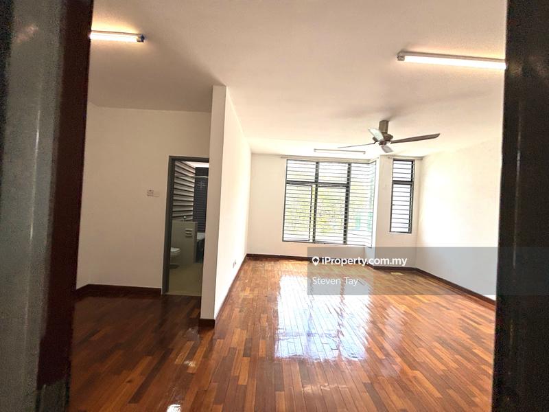 2.5-storey Terraced House for Sale in Bandar Puteri Puchong, Puchong by Steven Tay - iProperty.com.my