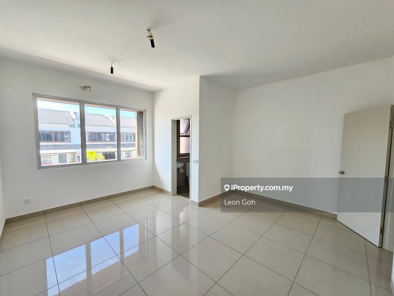 Rumah Teres 2-Tingkat untuk Dijual di Bandar Rimbayu, Telok Panglima Garang oleh Leon Goh - iProperty.com.my