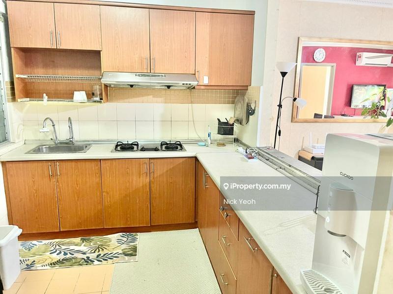 Condominium untuk Dijual di Perdana Exclusive oleh Nick Yeoh - Kitchen - iProperty.com.my