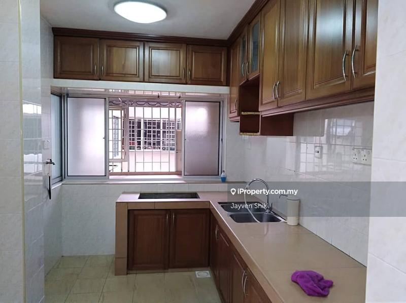 For Sale - Kinrara Putri