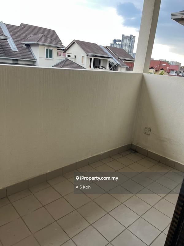 Rumah Berangkai 3 Tingkat untuk Dijual di Happy Garden, Kuchai Lama oleh A S Koh - iProperty.com.my