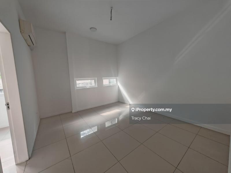 Rumah Berangkai 4 Tingkat untuk Dijual di Canary Residensi, Cheras oleh Tracy Chai - iProperty.com.my