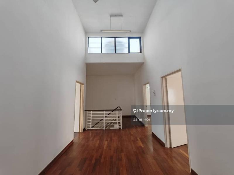 Townhouse for Sale in 16 Sierra, Puchong by Jane Hor - iProperty.com.my