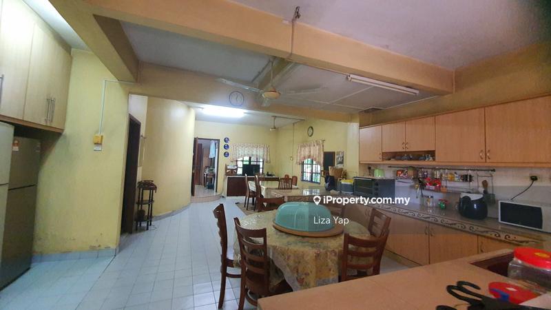 Bungalow House for Sale in Kelana Jaya, Petaling Jaya by Liza Yap - iProperty.com.my