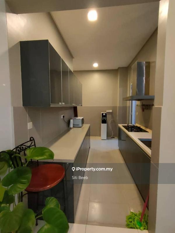 Rumah Berkembar untuk Dijual di Puncak Melawati, Ampang oleh Siti Beeb - iProperty.com.my