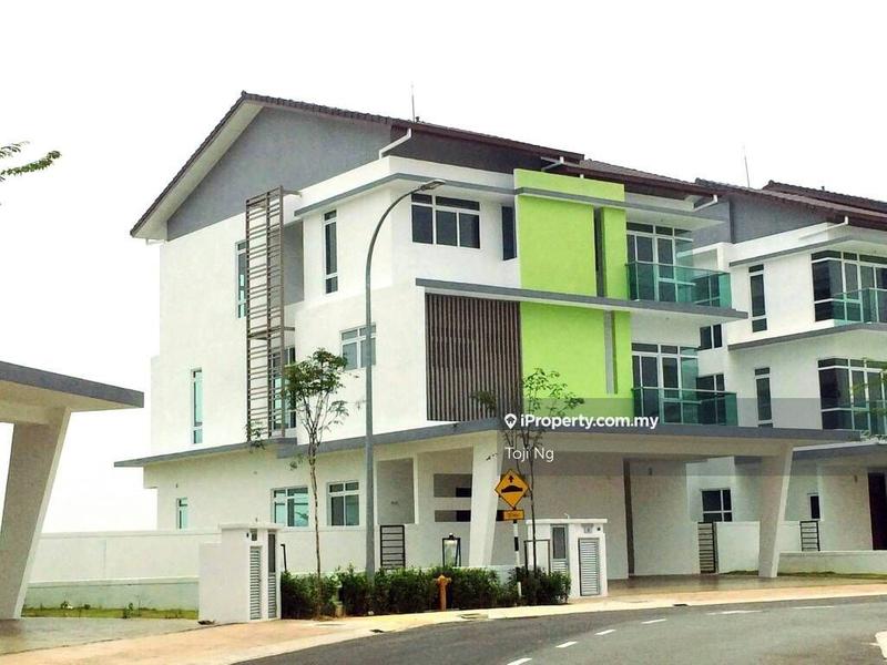 Bungalow House for Sale in Ambrosia, Kinrara Residence, Bandar Kinrara by Toji Ng - iProperty.com.my