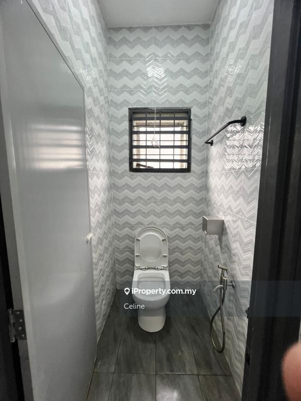 Kilang Teres untuk Dijual di Bandar Bukit Puchong, Puchong oleh Celine - iProperty.com.my