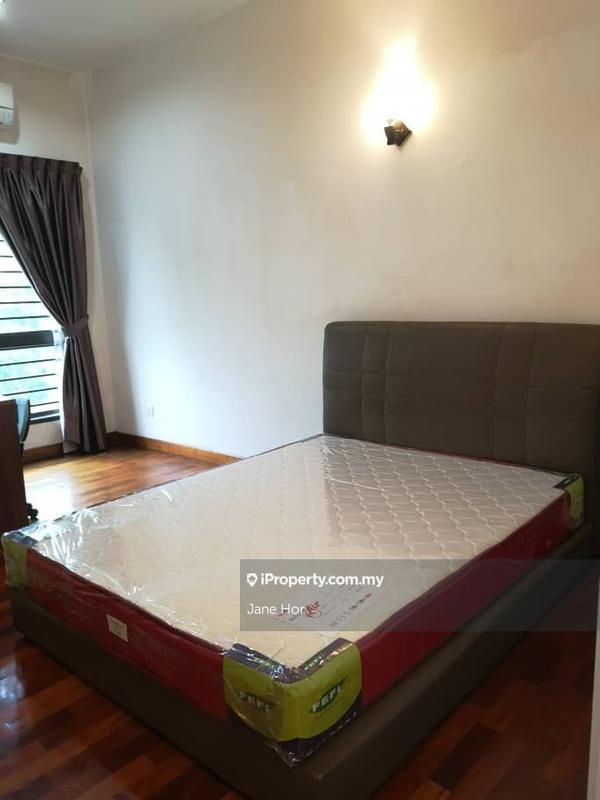 Townhouse for Sale in 16 Sierra, Puchong by Jane Hor - iProperty.com.my