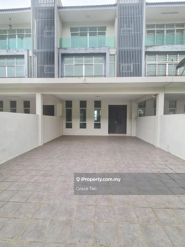 3-storey Terraced House for Sale in Taman Bangi Avenue, Bangi by Grace Tan - iProperty.com.my