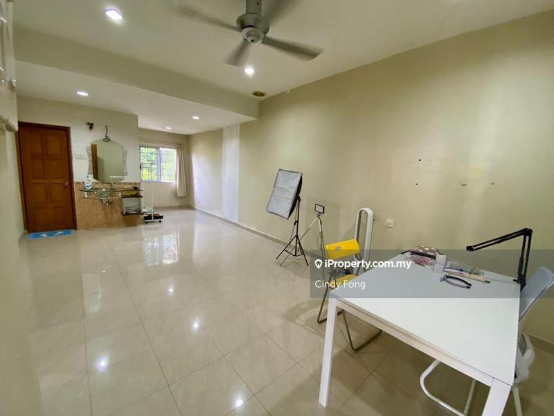 Rumah Berkembar untuk Dijual di Kelana Jaya, Petaling Jaya oleh Cindy Fong - iProperty.com.my