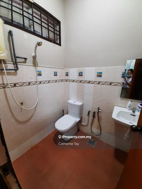 Rumah Teres 2-Tingkat untuk Dijual di Taman Bukit Dahlia, Pasir Gudang oleh Catherine Tay - iProperty.com.my