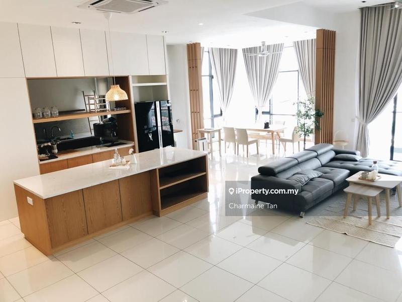 For Sale - Dua Menjalara