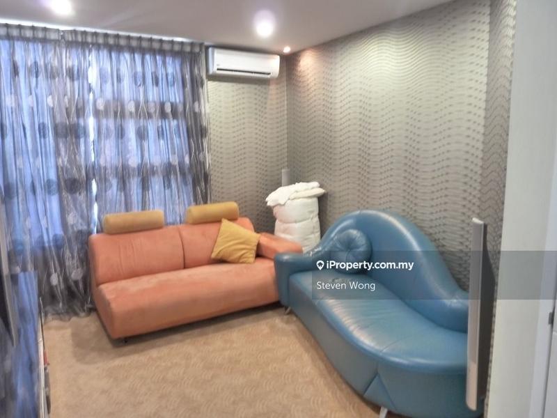 Condominium for Sale in Papillon Desahill Condominium by Steven Wong - iProperty.com.my
