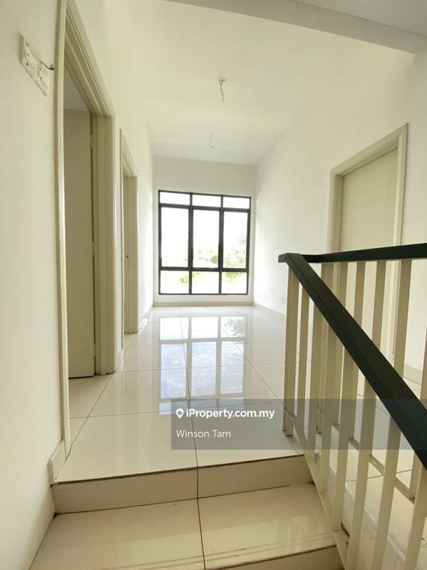 3-storey Terraced House for Sale in Lakeclub Parkhomes Rawang, Rawang by Winson Tam - iProperty.com.my