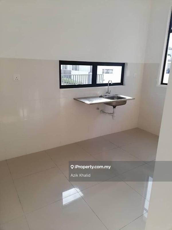 2-storey Terraced House for Sale in Bandar Baru Puncak Alam, Puncak Alam by Azik Khalid - iProperty.com.my