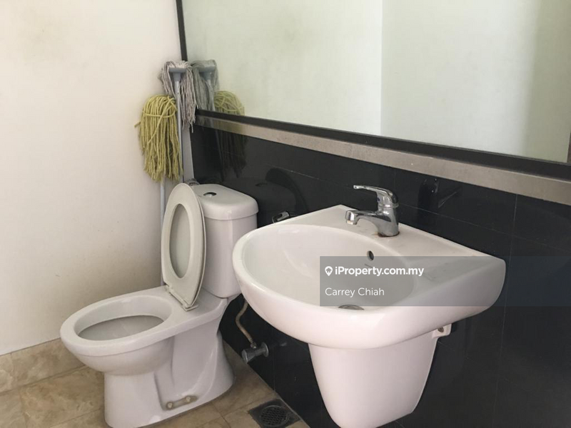 Rumah Berangkai 2.5 Tingkat untuk Dijual di Lake Edge, Puchong oleh Carrey Chiah - iProperty.com.my