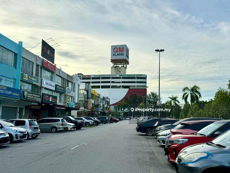 For Rent - Ground Floor, Facing Main Road, Kasuarina, Bandar Botanic, Klang