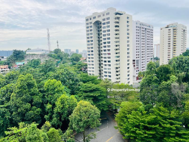 Condominium for Sale in Papillon Desahill Condominium by Elvie Ho - iProperty.com.my