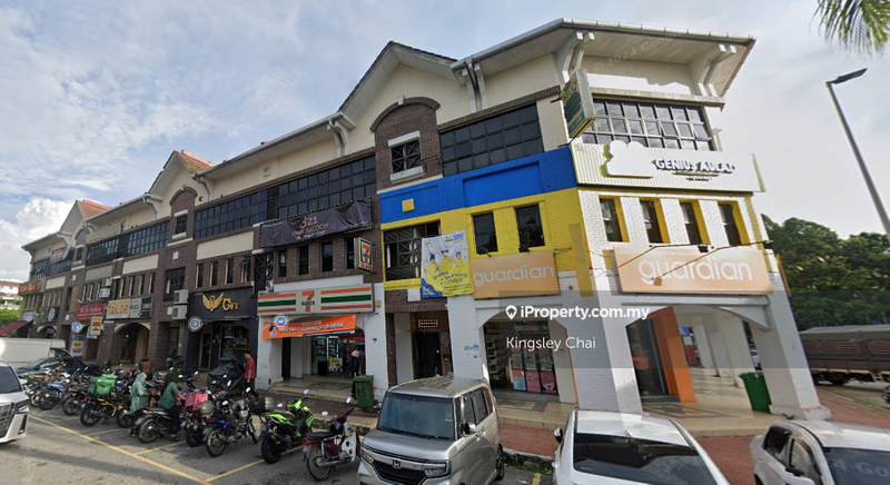 For Sale - 3 Storey Shop Kota Damansara, Jalan Pekaka 8, Renovated office