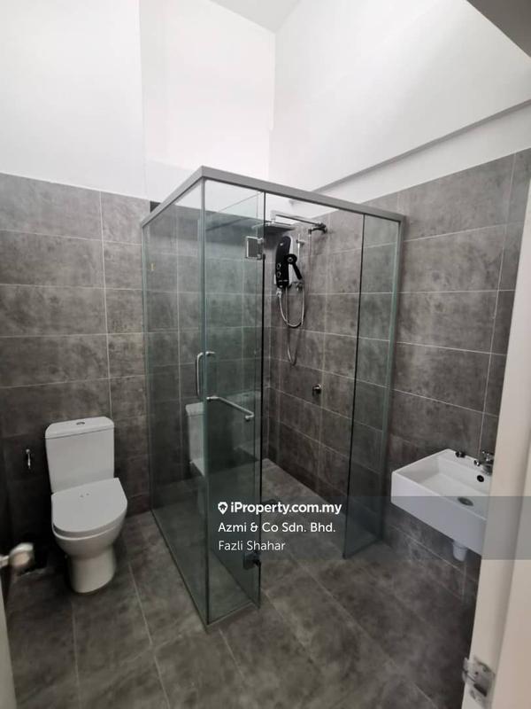 Rumah Berangkai 2 Tingkat untuk Dijual di Cybersouth, Casa View, Casa Green, Casa Woods, Cyberjaya oleh Fazli Shahar - iProperty.com.my