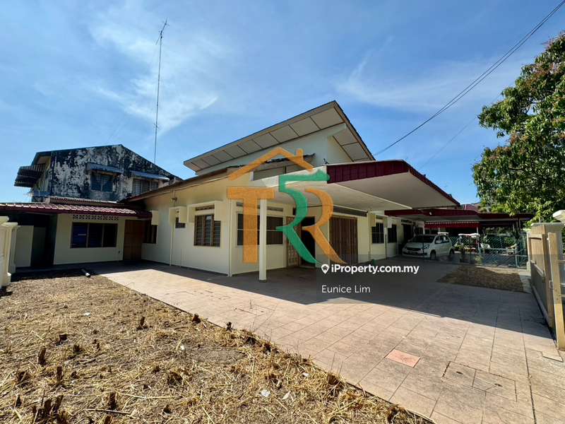 Semi-Detached House for Sale in Taman Tanjung, Muar by Eunice Lim - iProperty.com.my