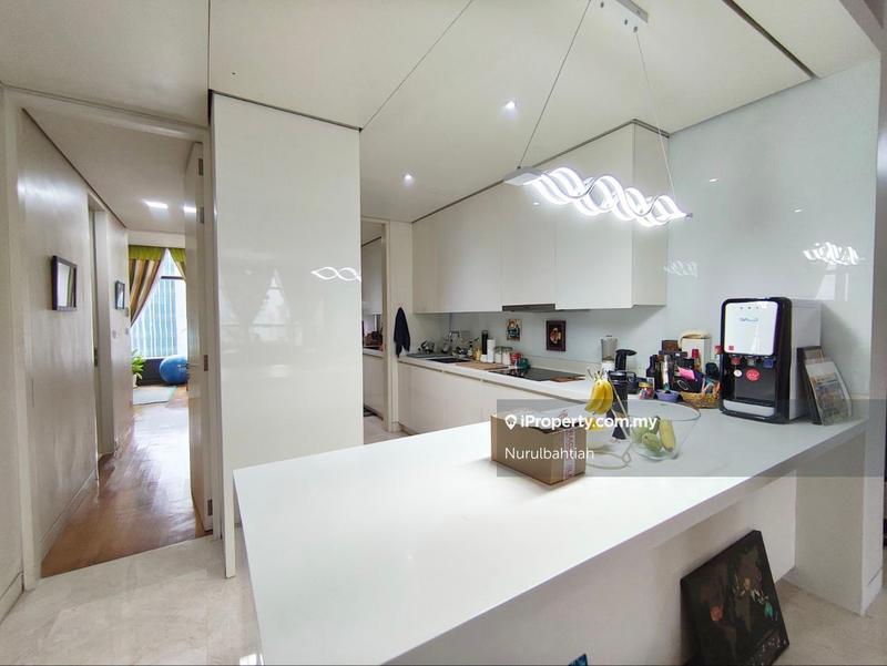 For Sale - Condominium @ The Troika